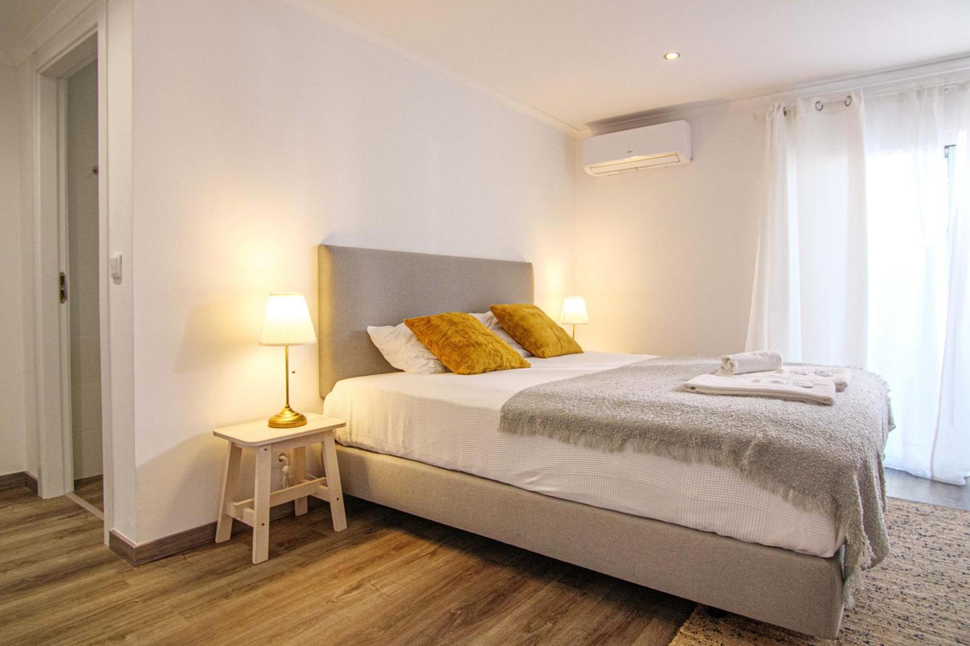 Pine House - Faro Airport, Beach And City Center Kültér fotó